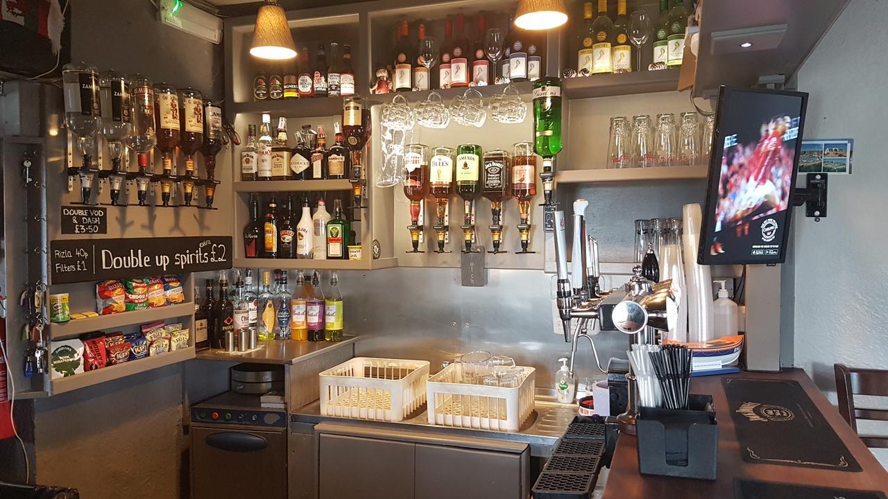Glan-Neigr Bar Hotel Rhosneigr Eksteriør billede
